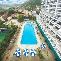 Andaman Beach Suites Hotel открытый бассейн фото 2