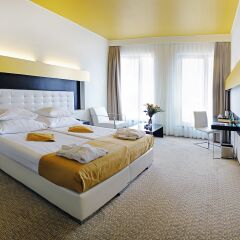 Grandior Hotel Prague 5* Номер Делюкс с двуспальной кроватью фото 6