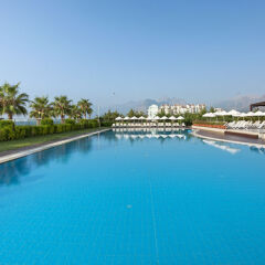 Crowne Plaza Hotel Antalya открытый бассейн фото 2