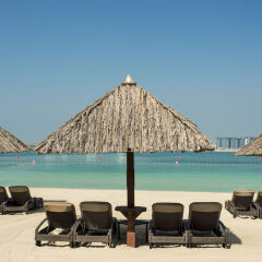 Отель Le Méridien Mina Seyahi Beach Resort & Marina пляж