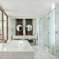 Отель Waldorf Astoria Dubai Palm Jumeirah ванная