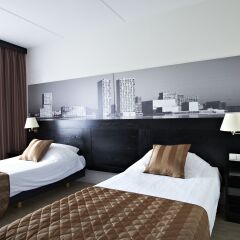 Bastion Hotel Almere 3* Номер Делюкс с различными типами кроватей