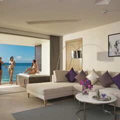Отель Breathless Riviera Cancun Resort & Spa, Adults Only 4* Люкс с различными типами кроватей фото 2