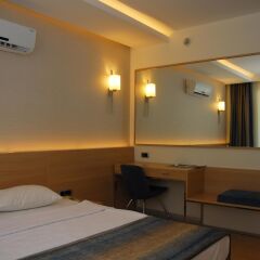 Отель Kervansaray Marmaris 3* Стандартный семейный номер с двуспальной кроватью