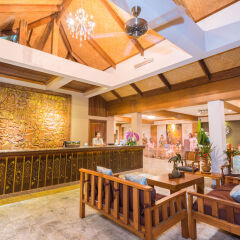 The Windmill Phuket Hotel лобби