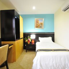 Hallmark View Hotel 3* Номер Делюкс с различными типами кроватей