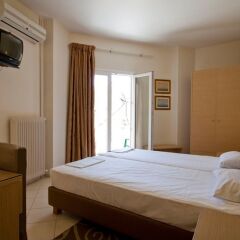 Kronos Hotel 2* Стандартный номер с двуспальной кроватью фото 5