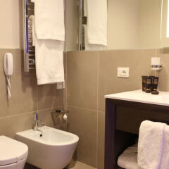 DoubleTree by Hilton Hotel Yerevan City Centre ванная