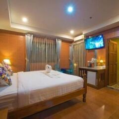 Отель VITS Patong Dynasty 3* Номер Делюкс с различными типами кроватей фото 2