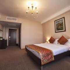 Hotel Classic 4* Люкс с разными типами кроватей