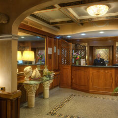 Comfort Hotel Bolivar ресепшен
