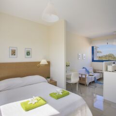 Отель Flouressia Gardens 3* Студия