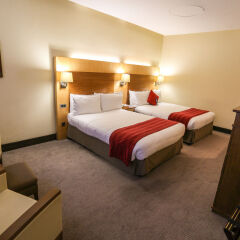 Arora Hotel Manchester 4* Улучшенный номер с различными типами кроватей фото 4