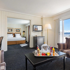 Hotel Barriere Le Majestic 5* Улучшенный люкс с двуспальной кроватью фото 6