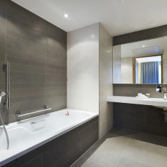 DoubleTree by Hilton Hotel London - Tower of London 4* Люкс с различными типами кроватей фото 5