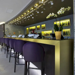 DoubleTree by Hilton Hotel Yerevan City Centre гостиничный бар фото 2