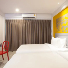 Отель Recenta Express Phuket Town комната для гостей фото 12