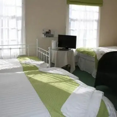 Holgate Bridge Hotel 3* Стандартный семейный номер с различными типами кроватей