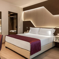 DoubleTree by Hilton Hotel Yerevan City Centre комната для гостей