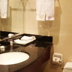 The Bund Riverside Hotel 4* Стандартный номер с 2 отдельными кроватями