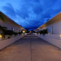 Отель Phuket Lagoon Pool Villa вход в здание фото 2