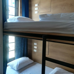 Natee Hostel Кровать в общем номере