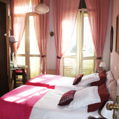 Отель Álvares Cabral Guest House 3* Номер Эконом разные типы кроватей (общая ванная комната)