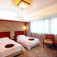 Central Hotel Jingmin 5* Улучшенный номер с 2 отдельными кроватями