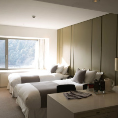 Отель Sheraton Grande Walkerhill Номер Делюкс с 2 отдельными кроватями