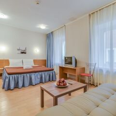 Гостиница Welcome Inn SPb 3* Стандартный семейный номер с двуспальной кроватью