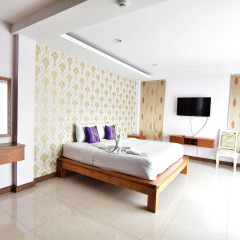 Апартаменты Kaewfathip Apartment Номер Делюкс