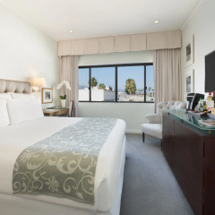 Luxe Hotel Rodeo Drive 4* Номер Делюкс с различными типами кроватей