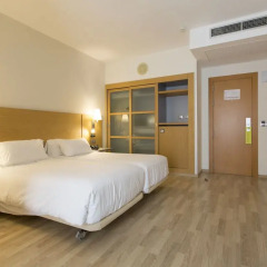 Hotel Artiem Capri 4* Стандартный номер с двуспальной кроватью