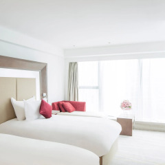 Отель Novotel Nanjing Central Suning 4* Улучшенный номер с различными типами кроватей