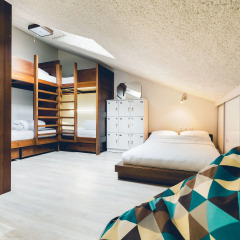 Sweet Home Hostel Кровать в общем номере с двухъярусной кроватью
