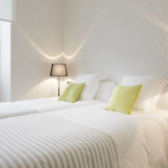 Апартаменты Hamabi Apartment by FeelFree Rentals Апартаменты