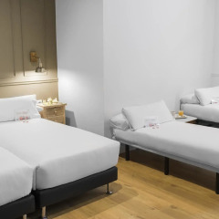 Mesón Castilla Atiram Hotel 2* Стандартный номер с различными типами кроватей фото 12
