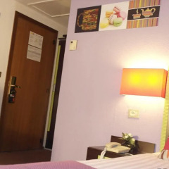 Отель Floris Grand Place 3* Улучшенный номер