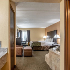 Отель Quality Inn Tully I-81 2* Стандартный номер с различными типами кроватей