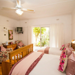 Отель Homestead B & B 3* Стандартный номер с различными типами кроватей