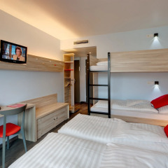 MEININGER Hotel Wien Downtown Franz 2* Стандартный номер с различными типами кроватей