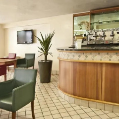 Hotel Little гостиничный бар