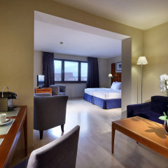 Отель Exe Vienna 4* Люкс