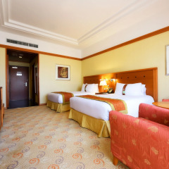 Отель Holiday Inn Kuwait 4* Представительский номер с различными типами кроватей