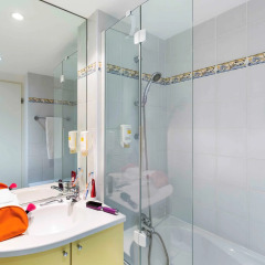 Отель Aparthotel Adagio access Rennes Centre ванная
