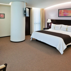 Holiday Inn Hotel & Suites Medica Sur 3* Стандартный номер