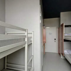 ClinkNOORD - Hostel Амстердам комната для гостей фото 8
