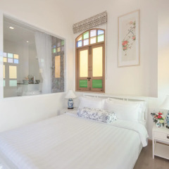 O'nya Phuket Hotel 3* Улучшенный номер с различными типами кроватей