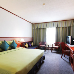 Royal Phuket City Hotel 4* Номер Делюкс фото 4
