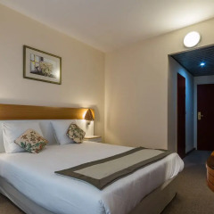 Slina Hotel Brussels 3* Улучшенный номер с различными типами кроватей